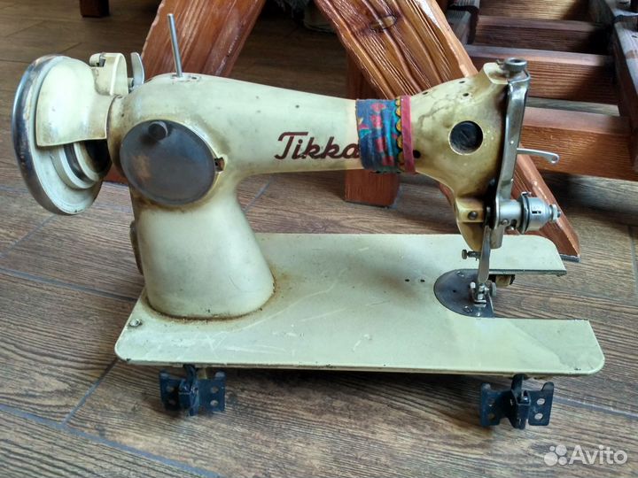 Финская швейная машина Tikka
