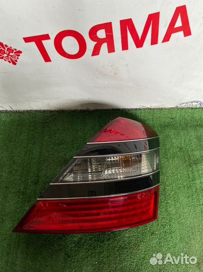 Фонарь задний правый Mercedes S-Class W221