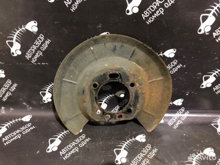 Пыльник тормозного диска задний Ford Focus 3