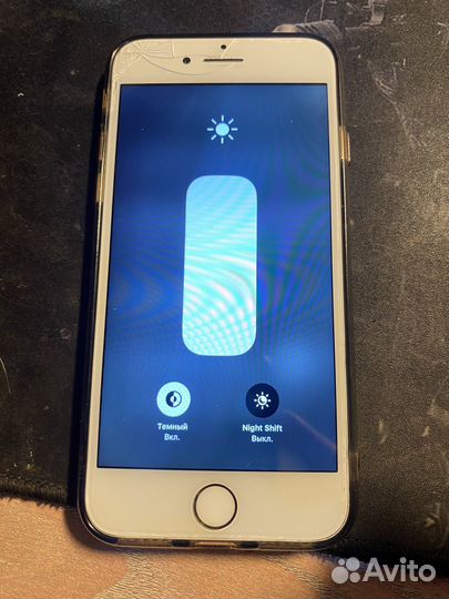 iPhone 8, 64 ГБ