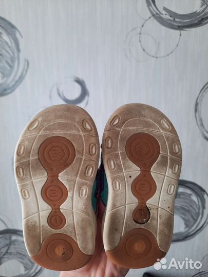 Кроссовки 19 размер для девочки