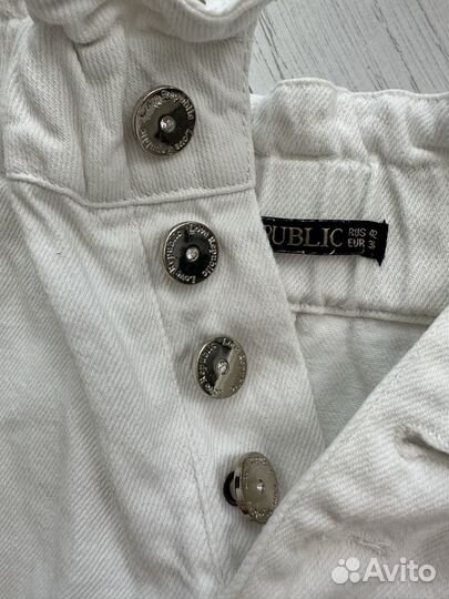 Шорты белые love republic