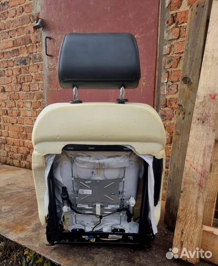 Сиденье передние правое Audi Q7 S-line Алькантара