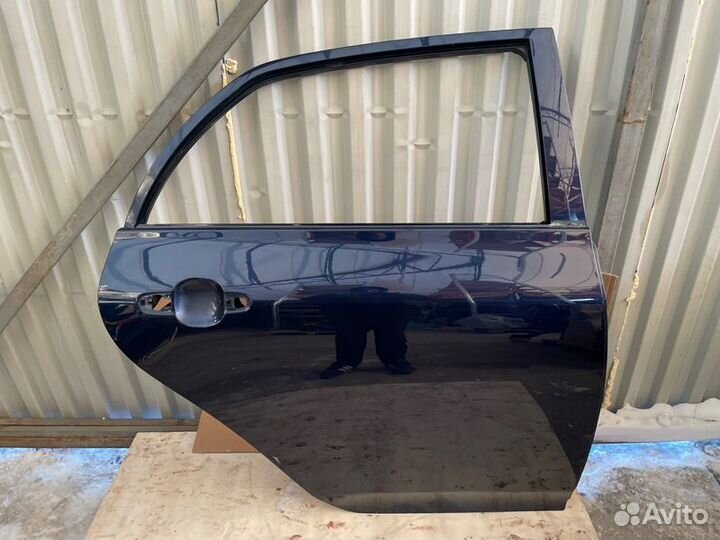 Дверь задняя правая Toyota Corolla