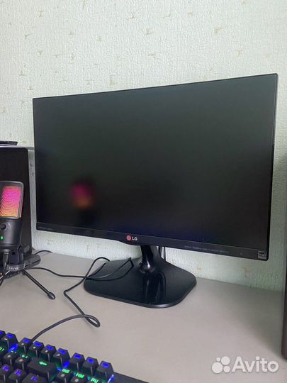 Монитор LG 23MP65