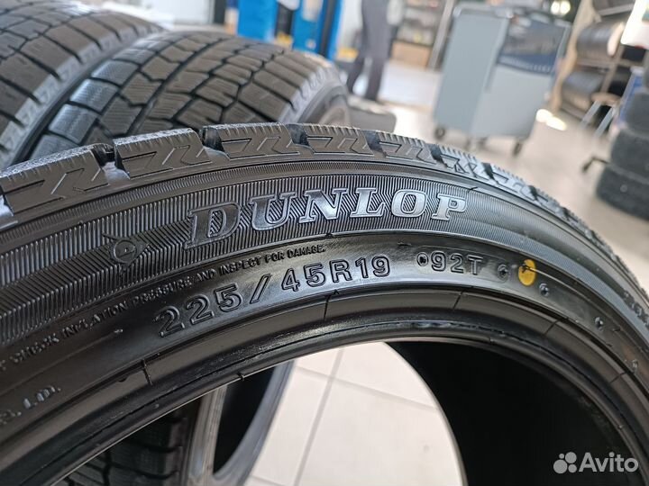 Dunlop Winter Maxx WM02 225/45 R19