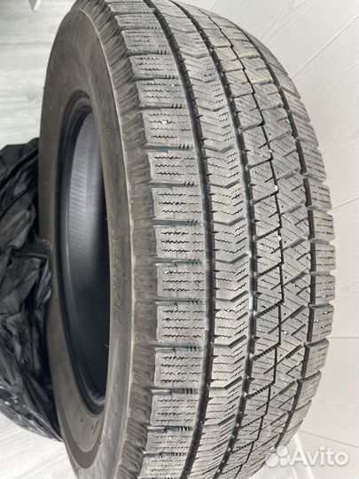 Bridgestone Blizzak VRX2 195/65 R15
