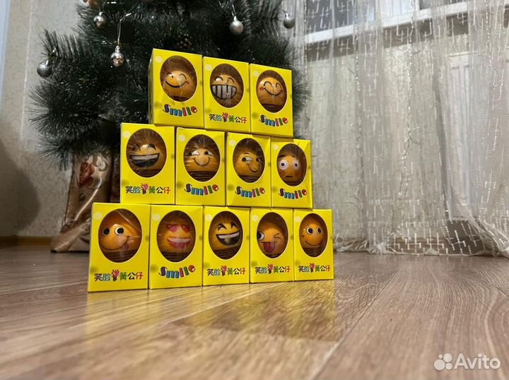 Смайл на пружинке, на панель в авто