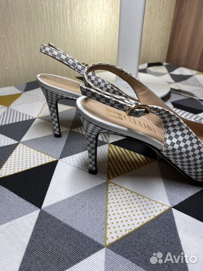 Туфли женские