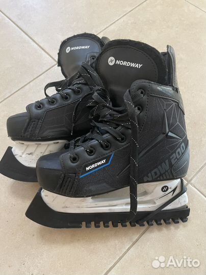 Коньки хоккейные