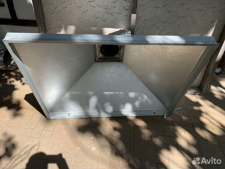 Зонт вытяжной бу