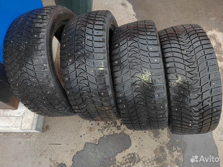 Michelin X-Ice North 3 225/50 R17 98T