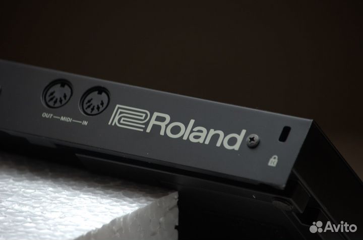 Roland D-50 Linear Synthesizer