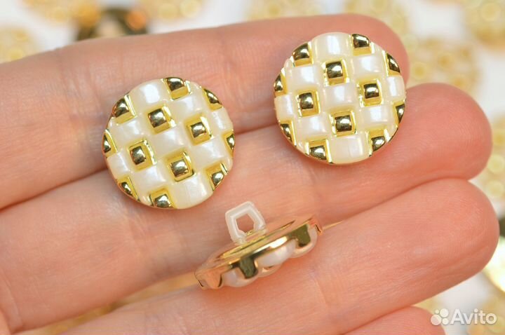 Пуговицы 18 мм