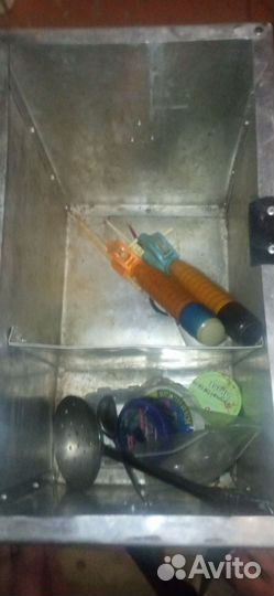 Рыболовный ящик