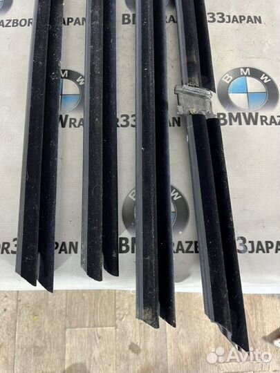 Уплотнитель стекла Bmw F10 седан N52B25 2010