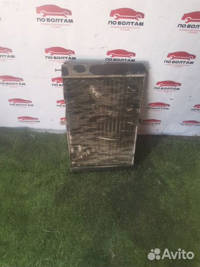 Радиатор охлаждения двигателя Лада 2112 21120 2002