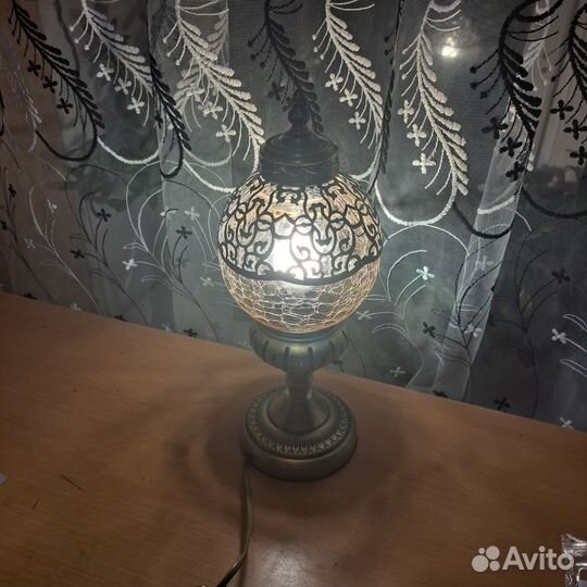 Лампа настольная
