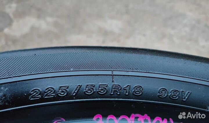 Yokohama dB Decibel E70 225/55 R18 98V