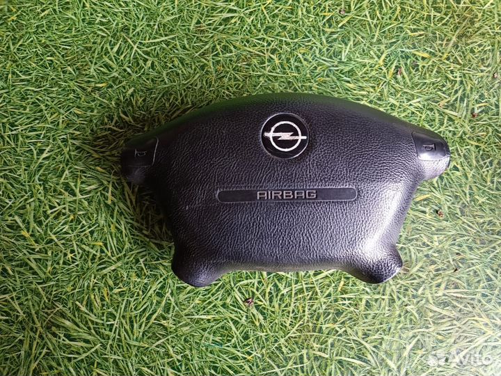 Подушка безопасности в руль Опель Вектра Б