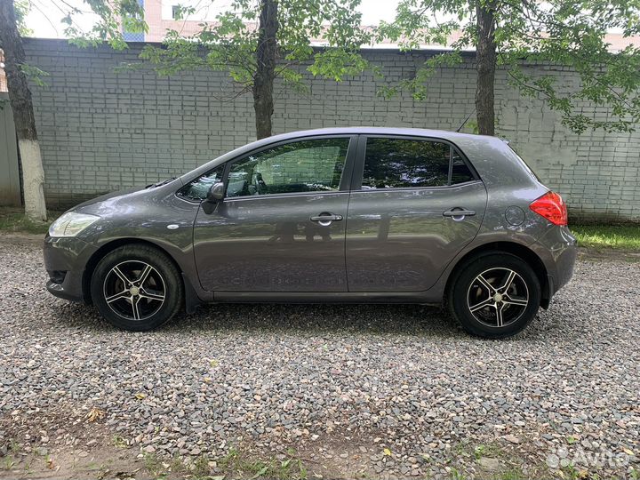 Toyota Auris 1.6 МТ, 2010, 231 000 км