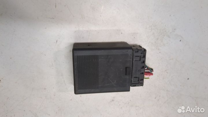 Реле бензонасоса Mercedes 124, 1992