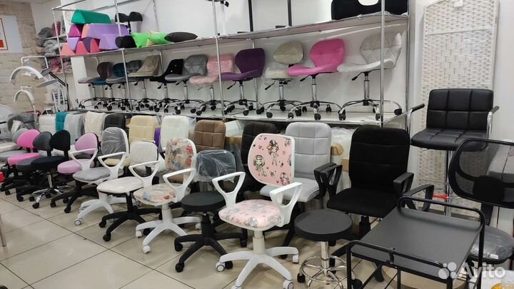 Стул кресло на колесах