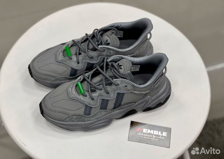 Кроссовки Adidas Ozweego серые