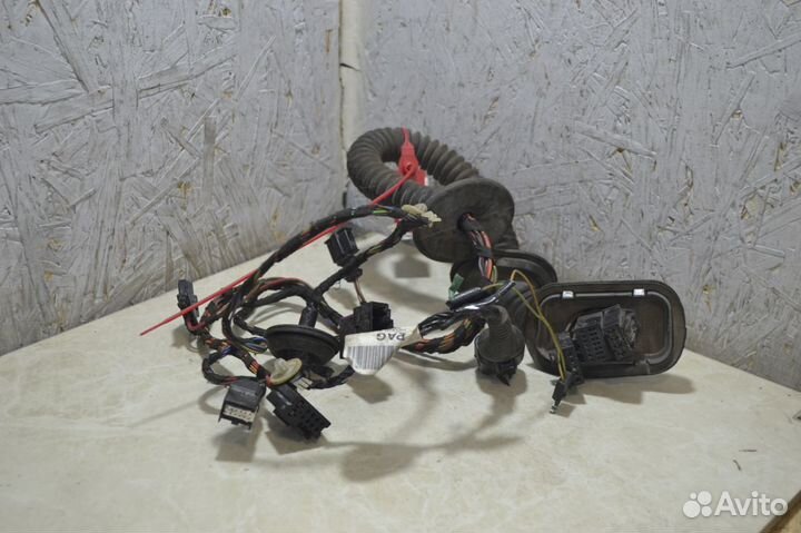 Проводка двери задняя левая Volkswagen Touareg