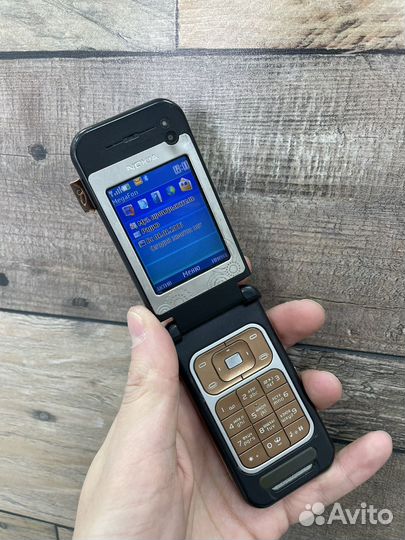 Nokia 7390