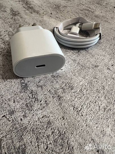 Быстрая зарядка iPhone 20w с кабелем Lightning