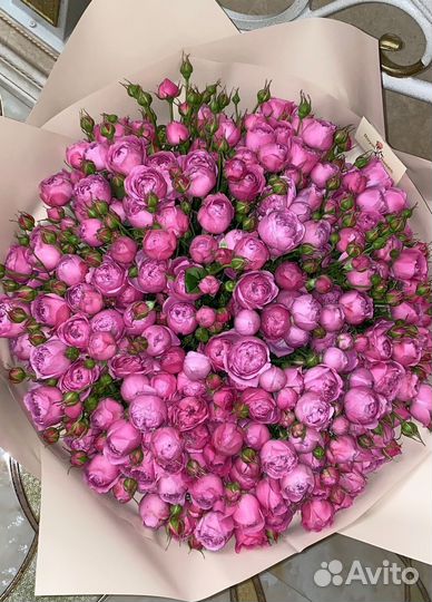 Букеты из кустовых роз