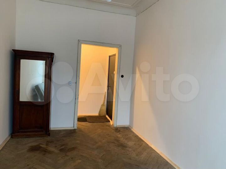 Комната 21 м² в 5-к., 4/5 эт.