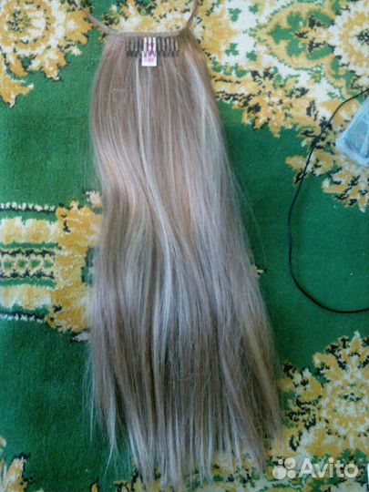 Волосы на заколках