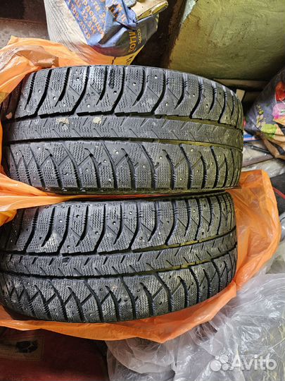 Bridgestone Ice Cruiser 7000 225/45 R18 91T