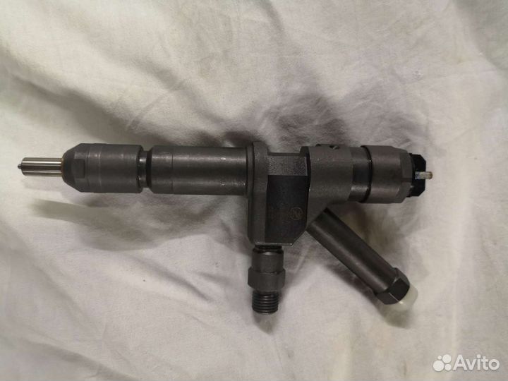 Форсунки 6585 1112010 А-04-011-00-00-03