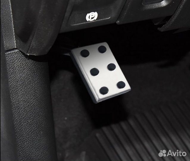 Накладки на пидали Dodge RAM