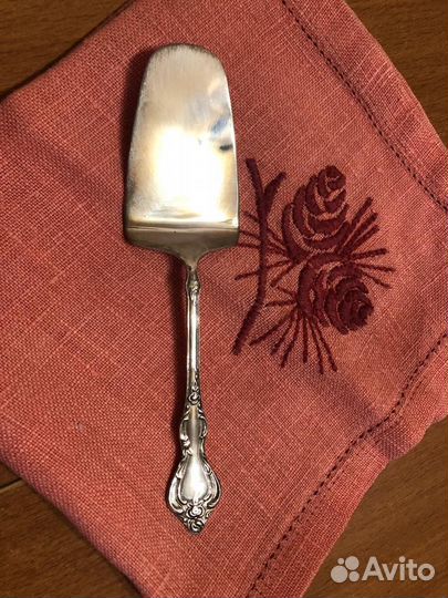 Серебряная лопаточка для торта