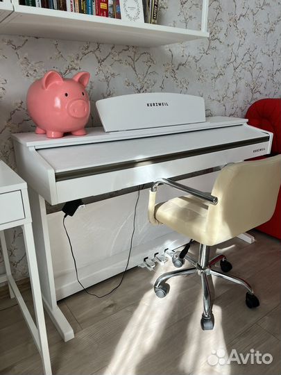 Цифровое пианино Kurzweil M90