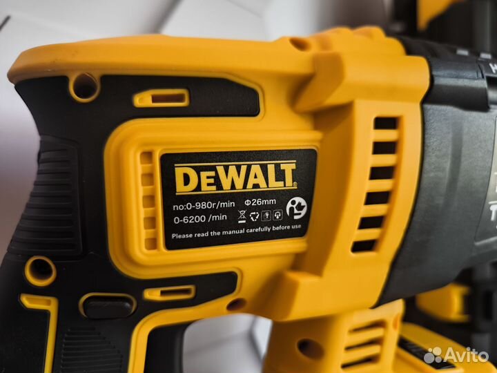 Набор аккумуляторного инструмента dewalt 4в1