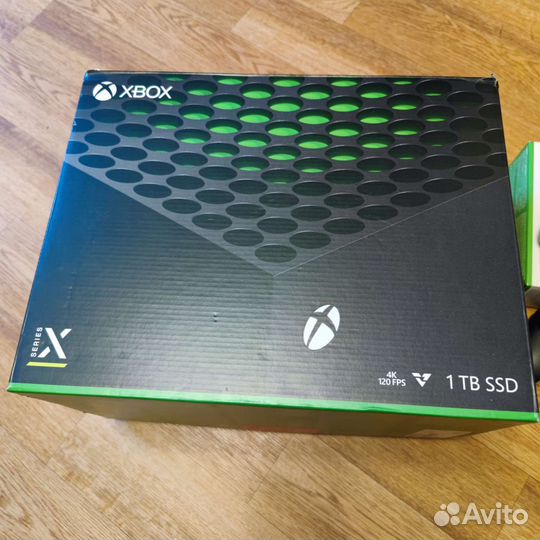 Xbox series x +1геймпад+ подписка+ игры