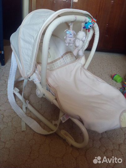 Шезлонг для малыша до 9 месяцев