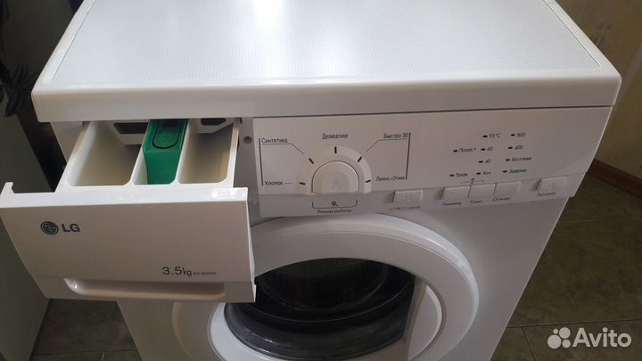 Продам стиральную машинку Lg Загрузка 3.5 кг