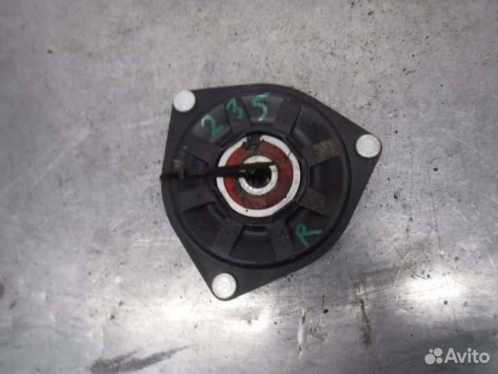 Опора стойки передняя правая Ваз 2115 2111