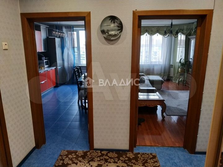 3-к. квартира, 82 м², 10/17 эт.