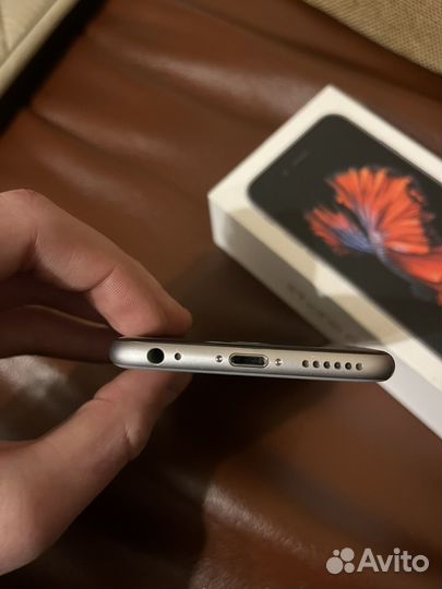 iPhone 6S, 32 ГБ