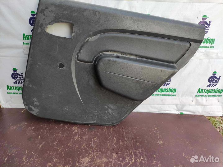 Обшивка задняя правая Renault Logan