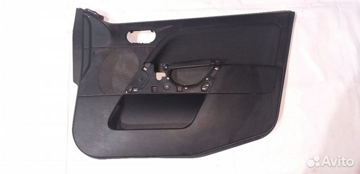 Обшивка двери передняя правая Ford Fiesta 01-08г