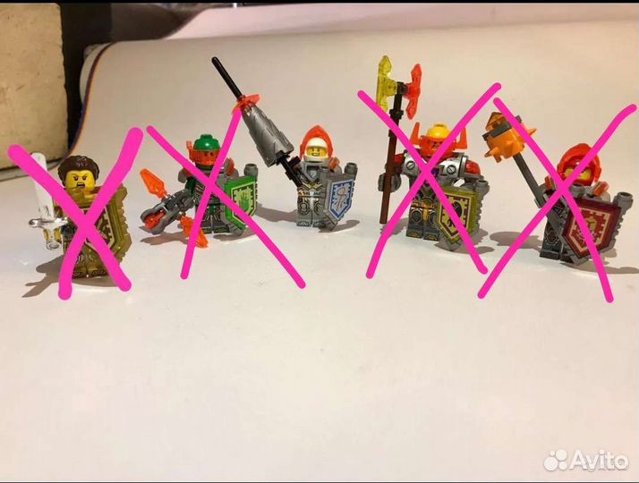 Минифигурки Lego nexo knights, щиты, настольная иг