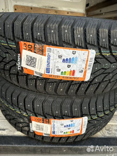 Tracmax X-Privilo S500 235/50 R19 103T